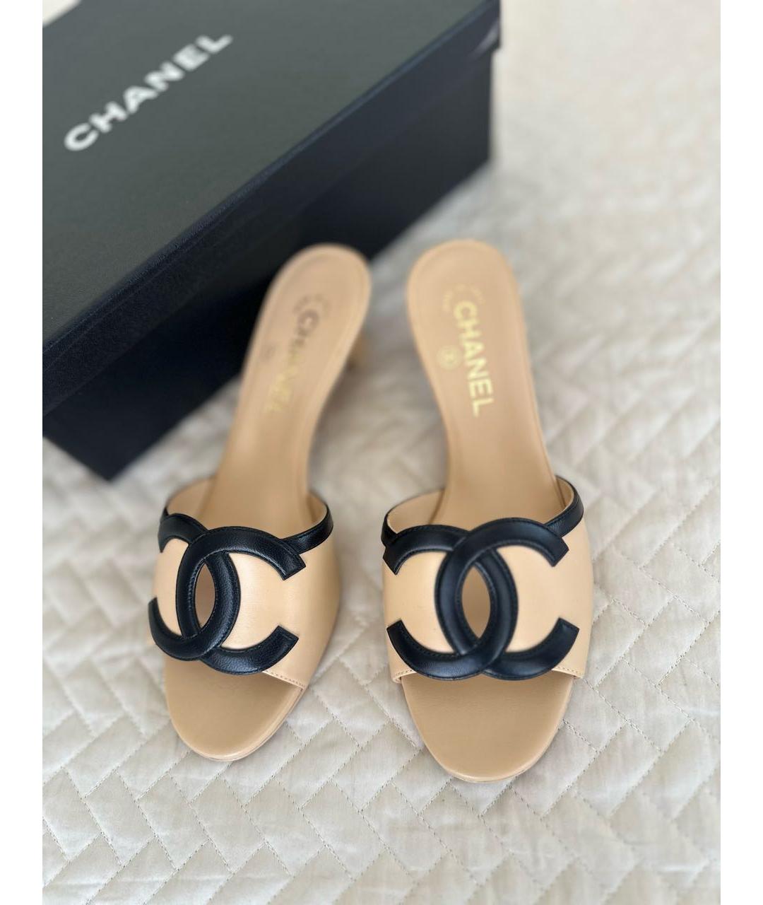 CHANEL Бежевые кожаные мюли, фото 3