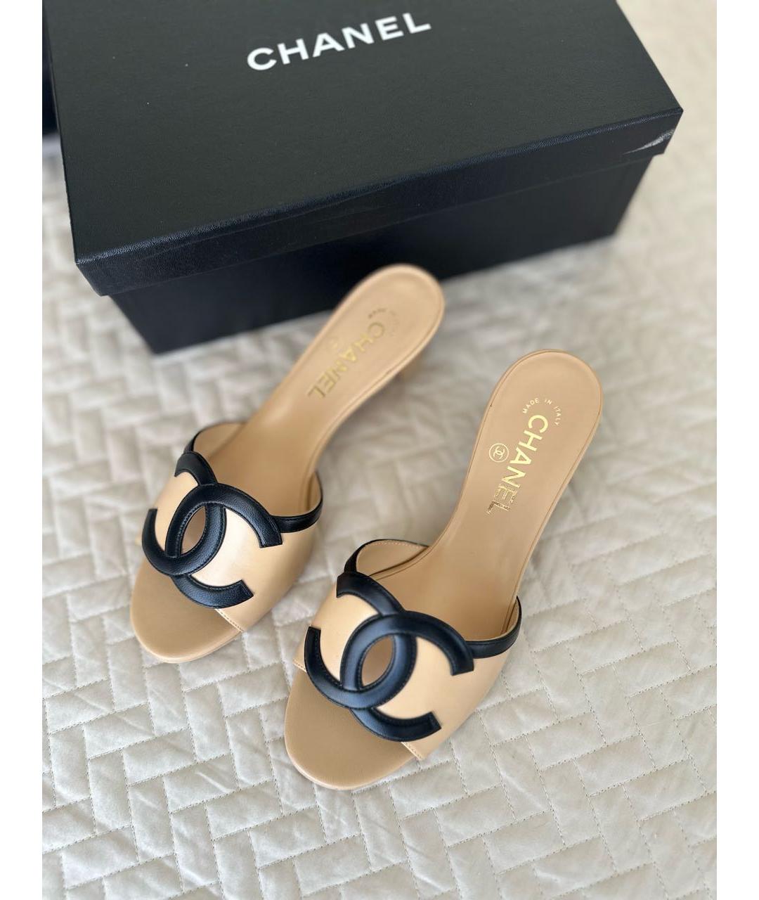 CHANEL Бежевые кожаные мюли, фото 4