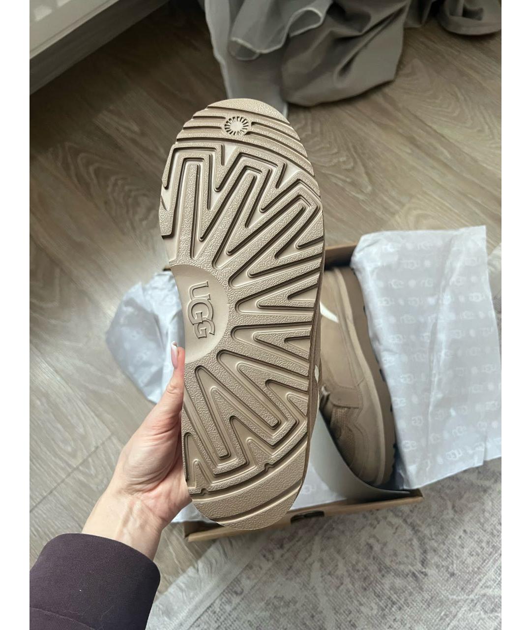 UGG AUSTRALIA Бежевые замшевые кроссовки, фото 3