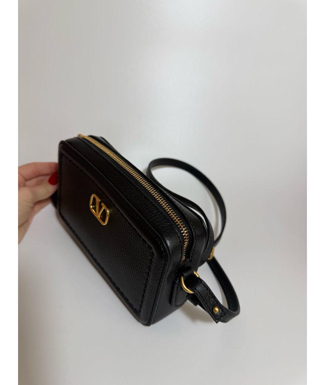 VALENTINO Черная кожаная сумка через плечо, фото 2