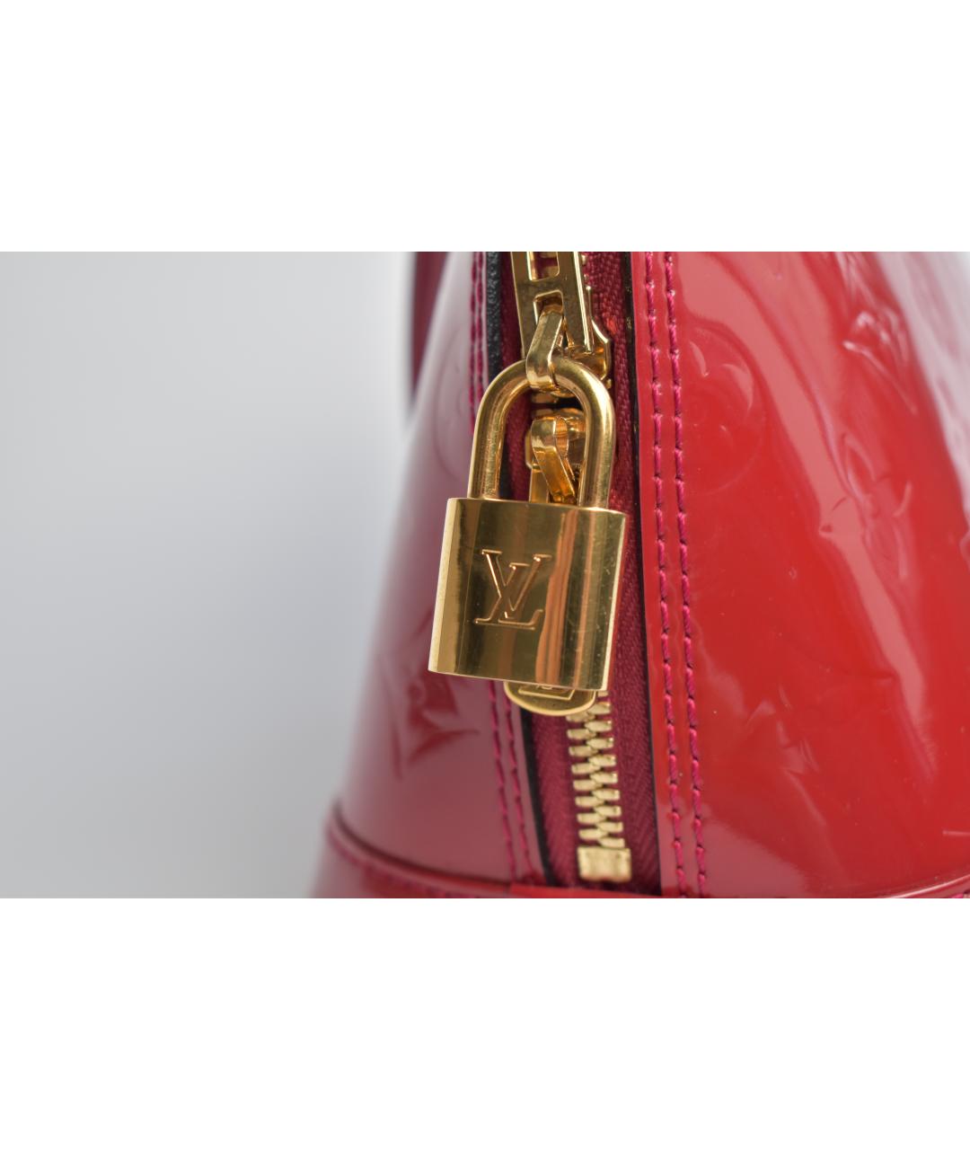 LOUIS VUITTON Красная сумка с короткими ручками из лакированной кожи, фото 7