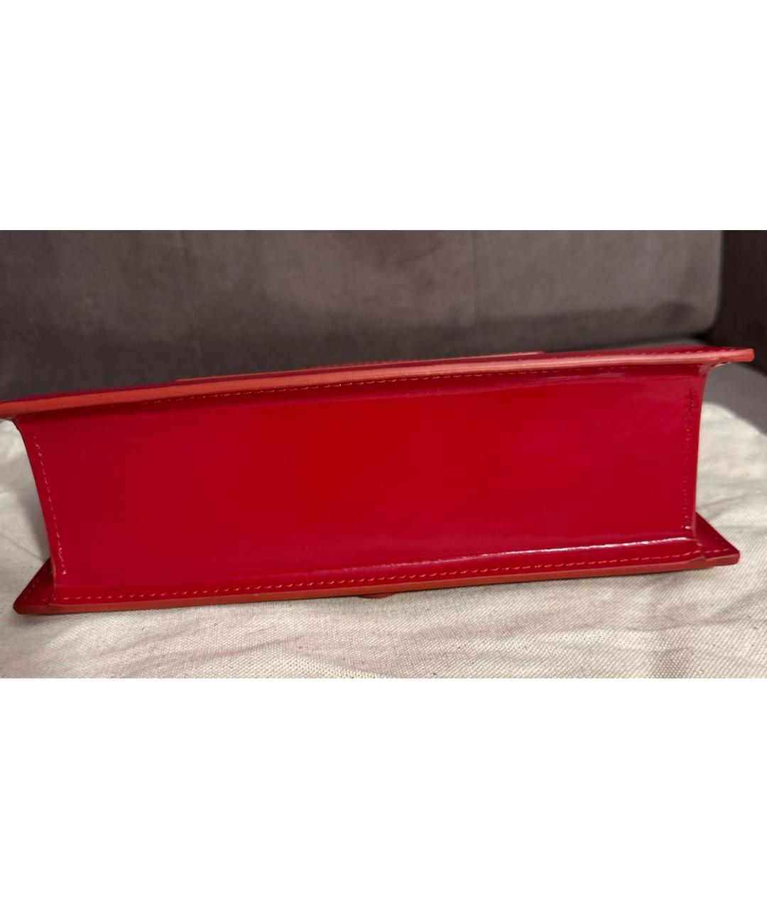 JACQUEMUS Красная сумка с короткими ручками из лакированной кожи, фото 4