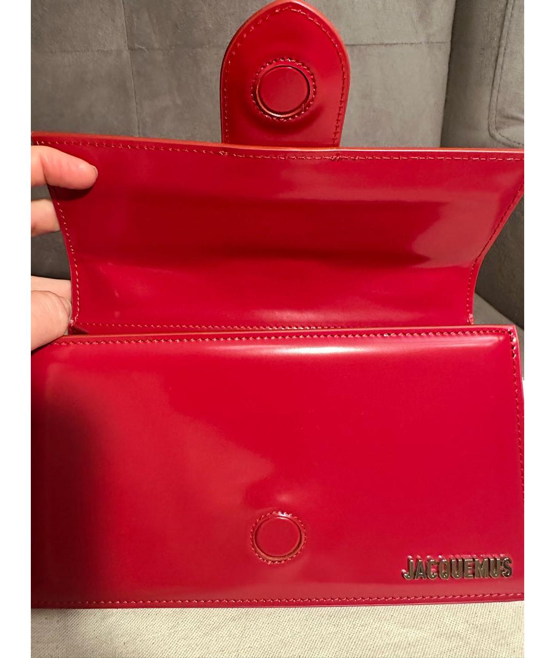 JACQUEMUS Красная сумка с короткими ручками из лакированной кожи, фото 5