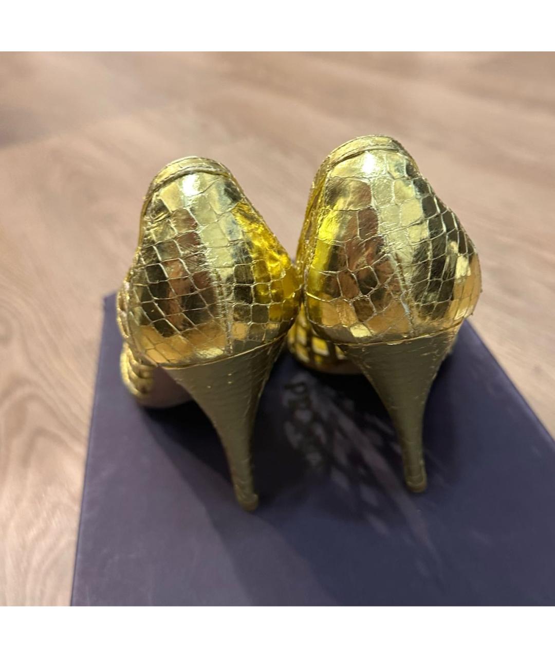 PRADA Золотые кожаные туфли, фото 4
