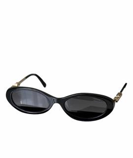 CHANEL Солнцезащитные очки