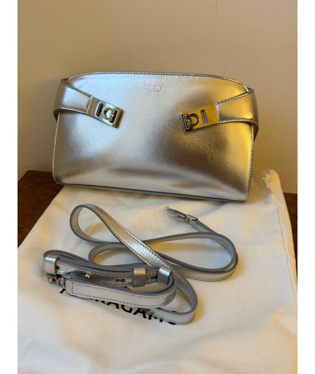 FERRAGAMO Серебряная кожаная сумка через плечо, фото 3
