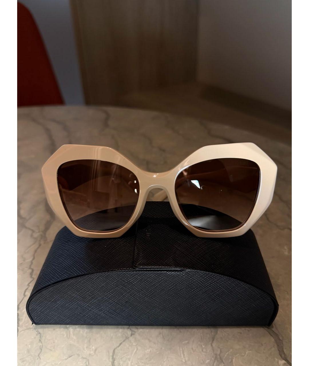 PRADA Бежевые пластиковые солнцезащитные очки, фото 8