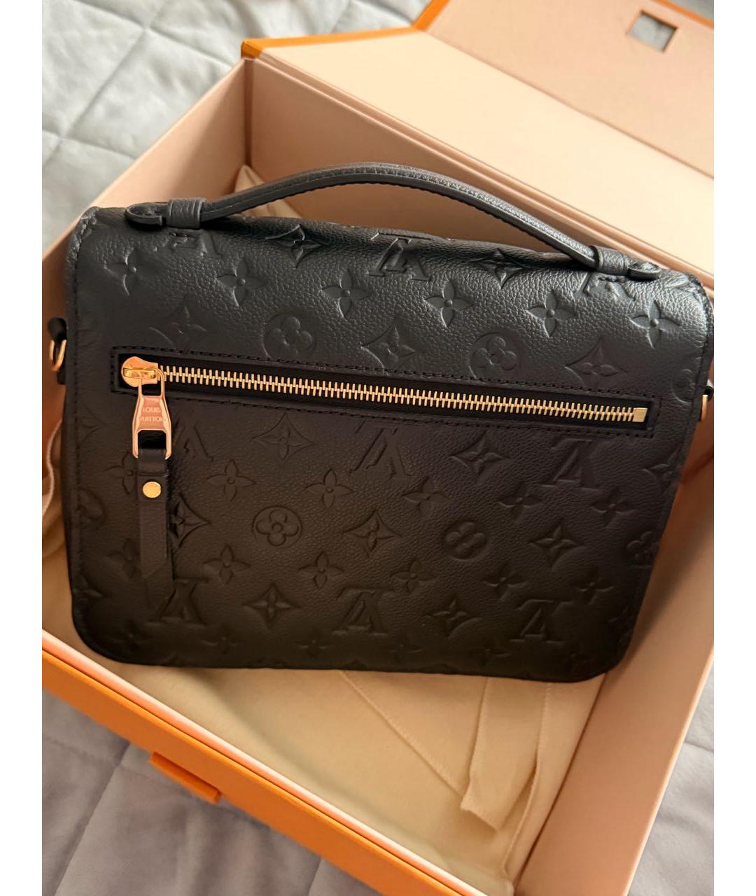 LOUIS VUITTON Черная кожаная сумка с короткими ручками, фото 3
