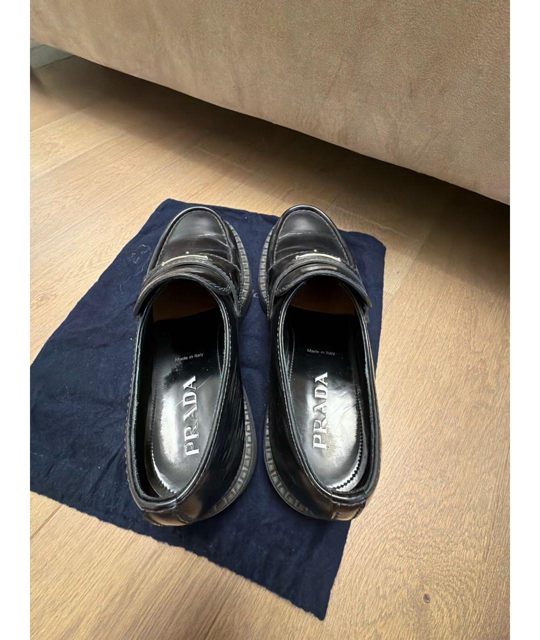 PRADA Черные кожаные лоферы, фото 3