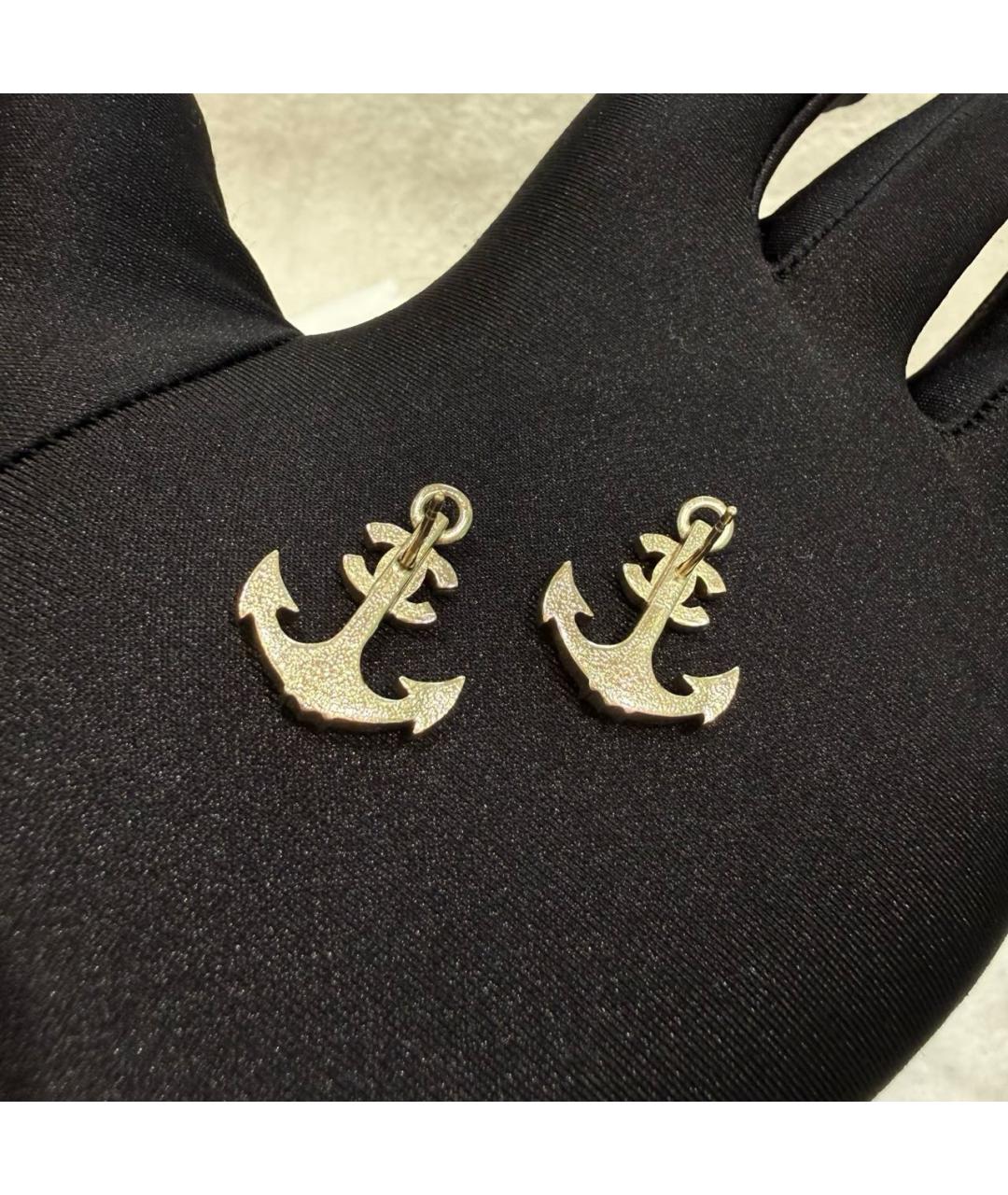 CHANEL Золотые металлические серьги, фото 5