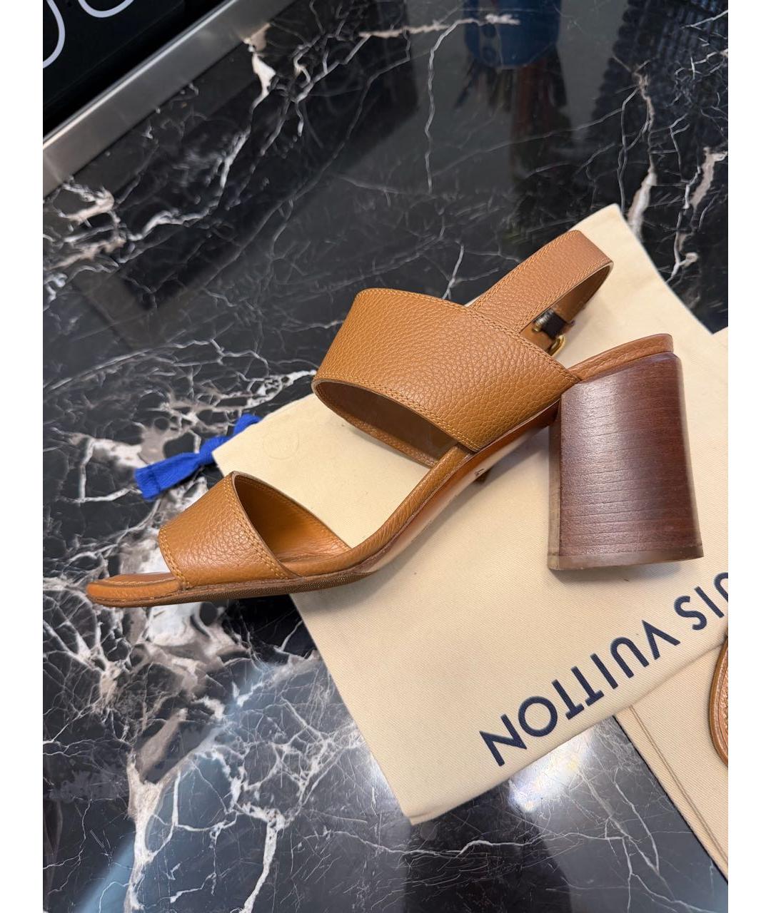 LOUIS VUITTON Коричневые кожаные босоножки, фото 6