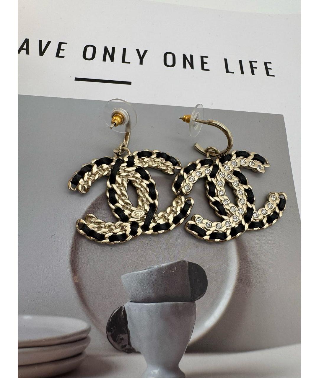 CHANEL Золотые металлические серьги, фото 2