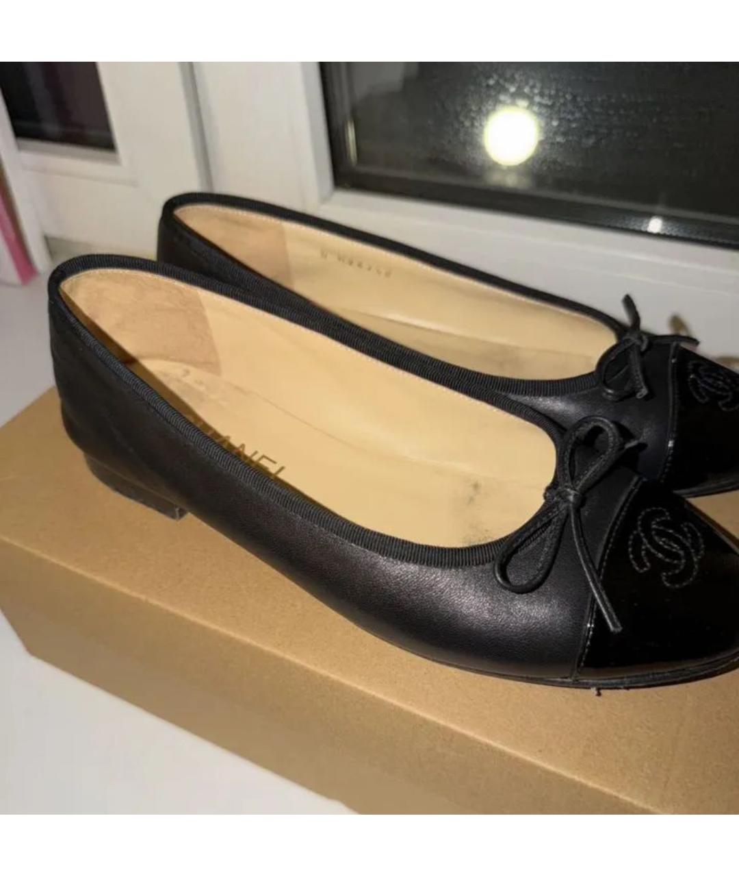 CHANEL Черные кожаные балетки, фото 2