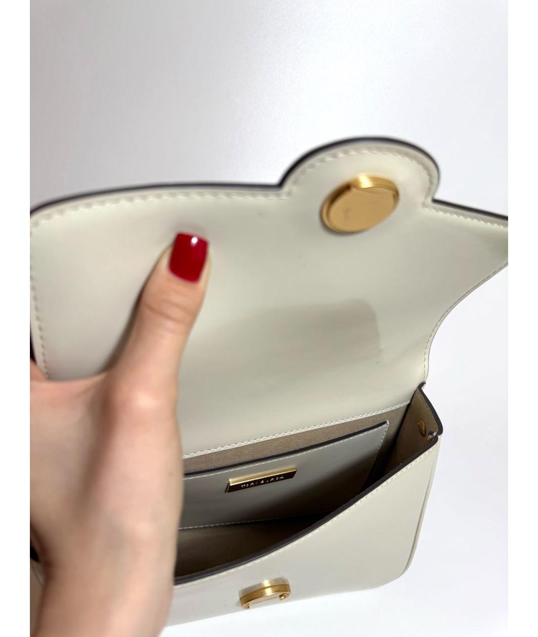 TORY BURCH Бежевая сумка через плечо из лакированной кожи, фото 4