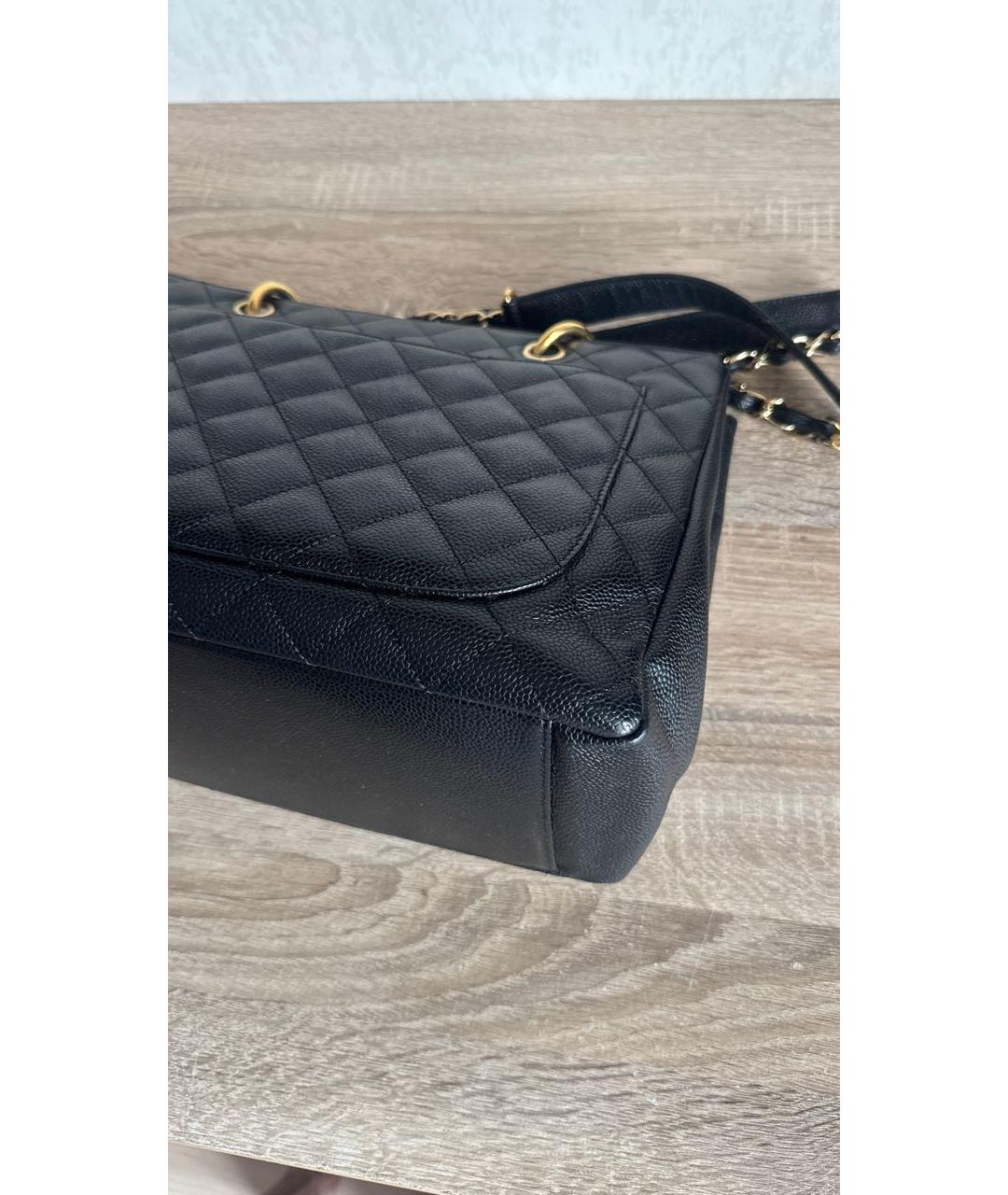 CHANEL Черная кожаная сумка тоут, фото 5