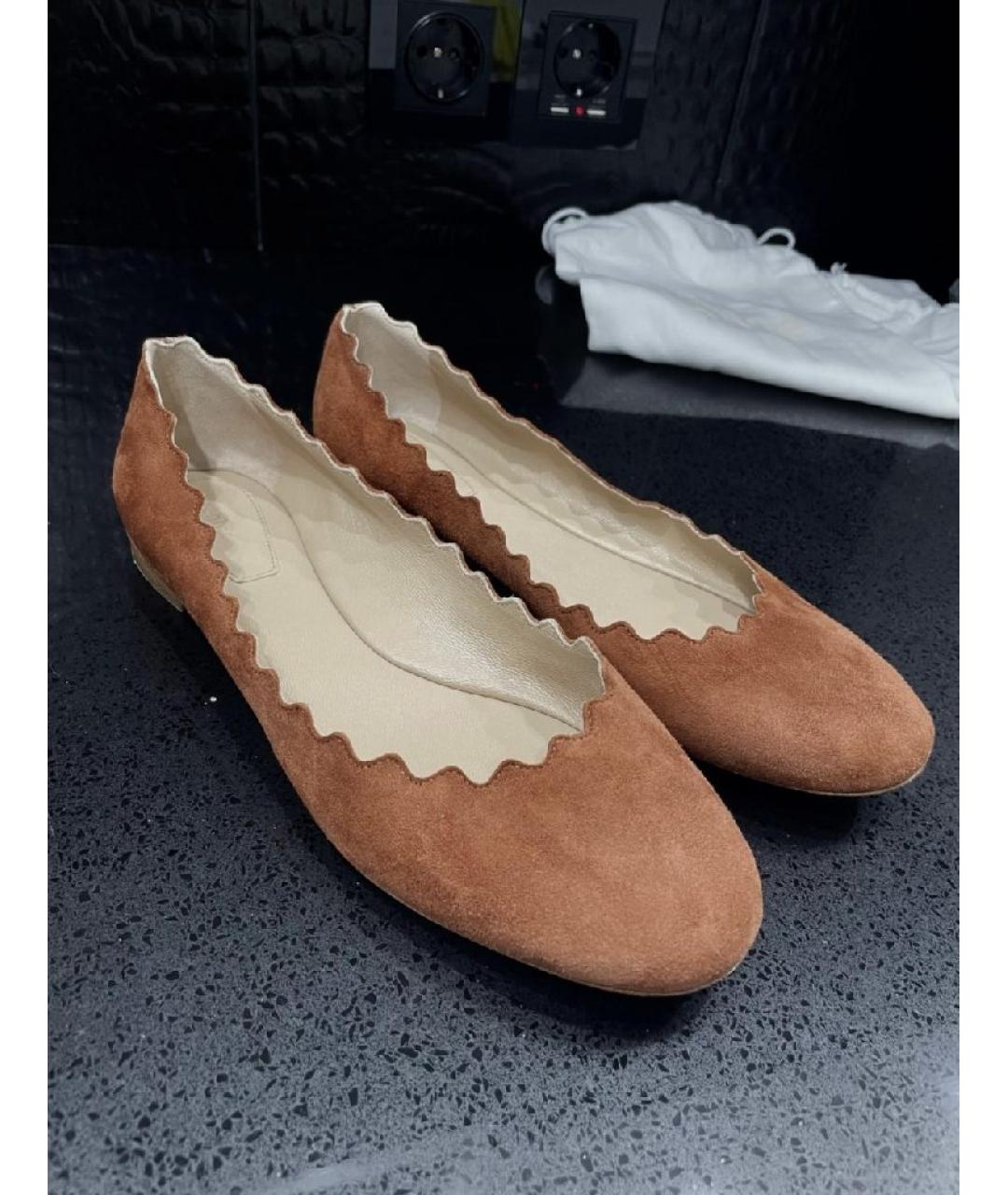 CHLOE Коричневые замшевые балетки, фото 2