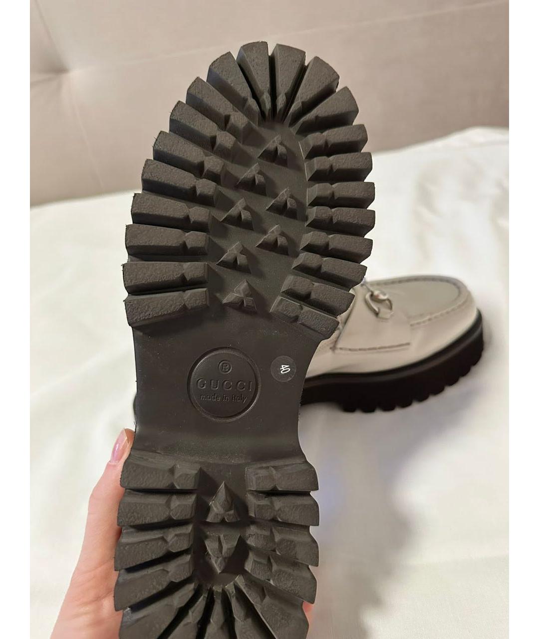 GUCCI Белые мюли из лакированной кожи, фото 6