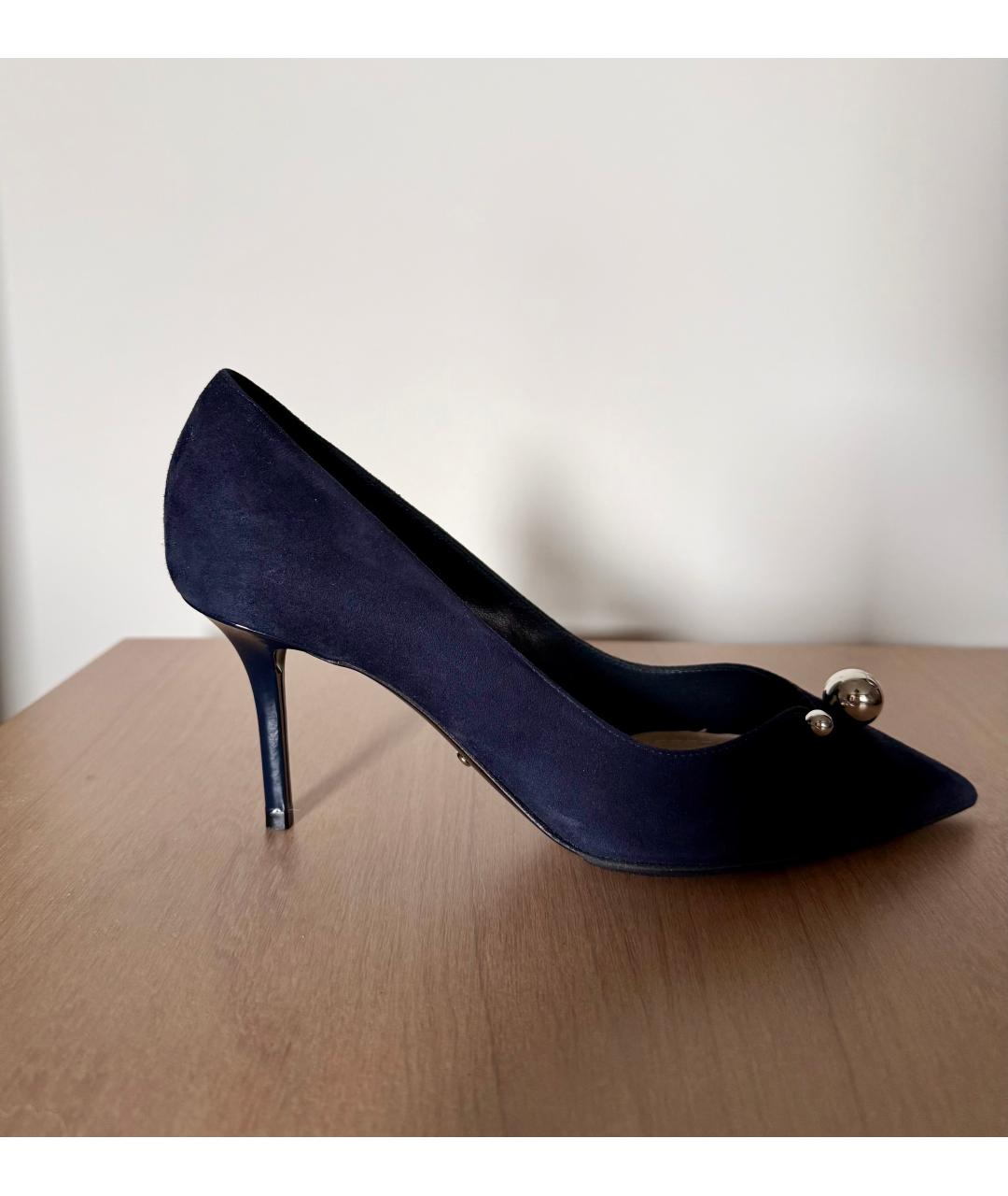 CHRISTIAN DIOR Темно-синие замшевые лодочки на низком каблуке, фото 9