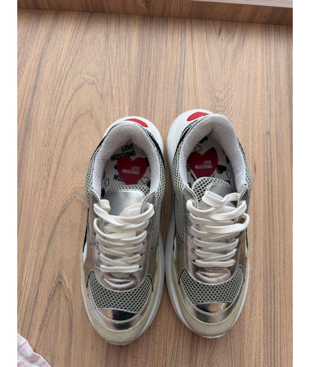 LOVE MOSCHINO Серебряные кожаные кроссовки, фото 3