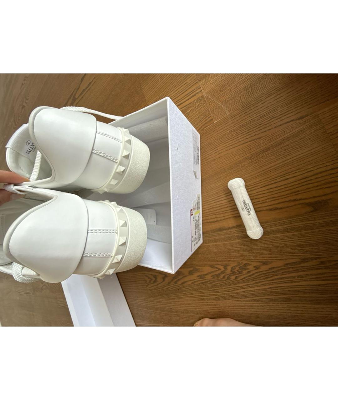 VALENTINO Белые кожаные низкие кроссовки / кеды, фото 3