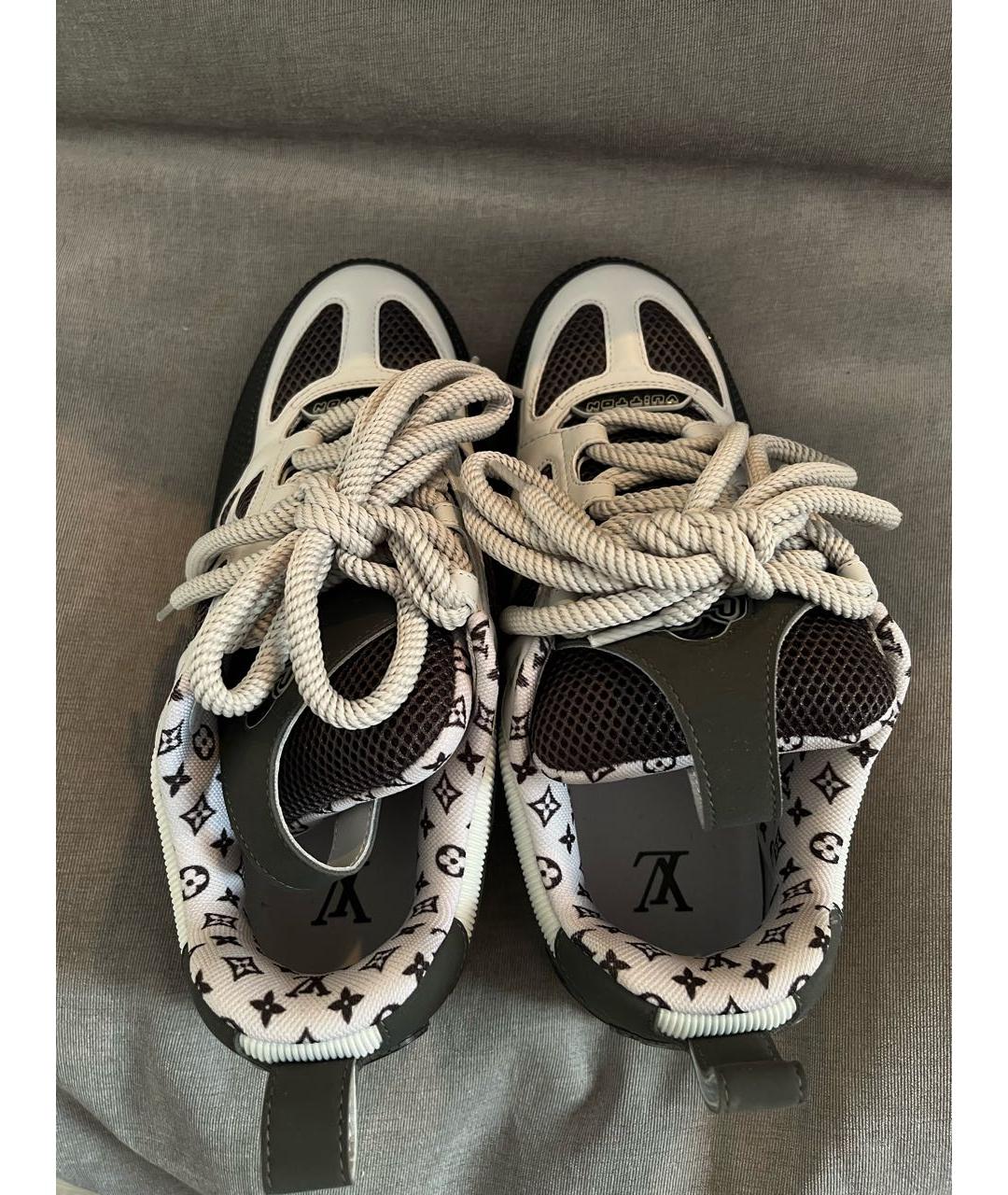 LOUIS VUITTON Антрацитовые бархатные кроссовки, фото 3