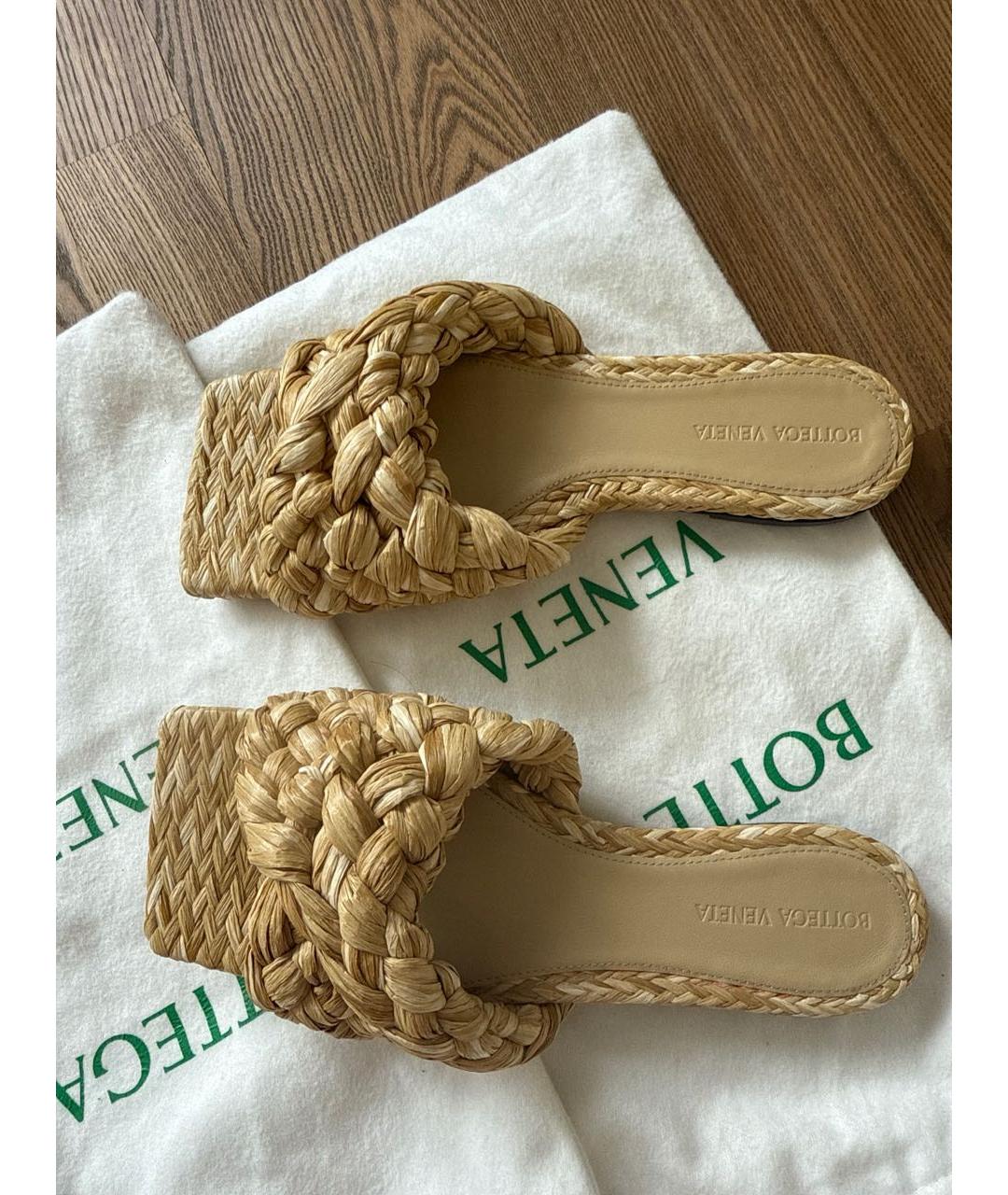 BOTTEGA VENETA Бежевые шлепанцы, фото 5