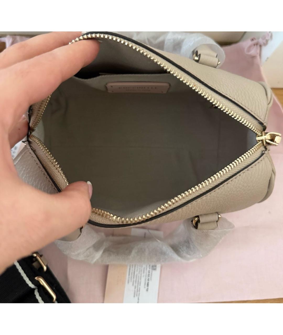 COCCINELLE Бежевая кожаная сумка через плечо, фото 4