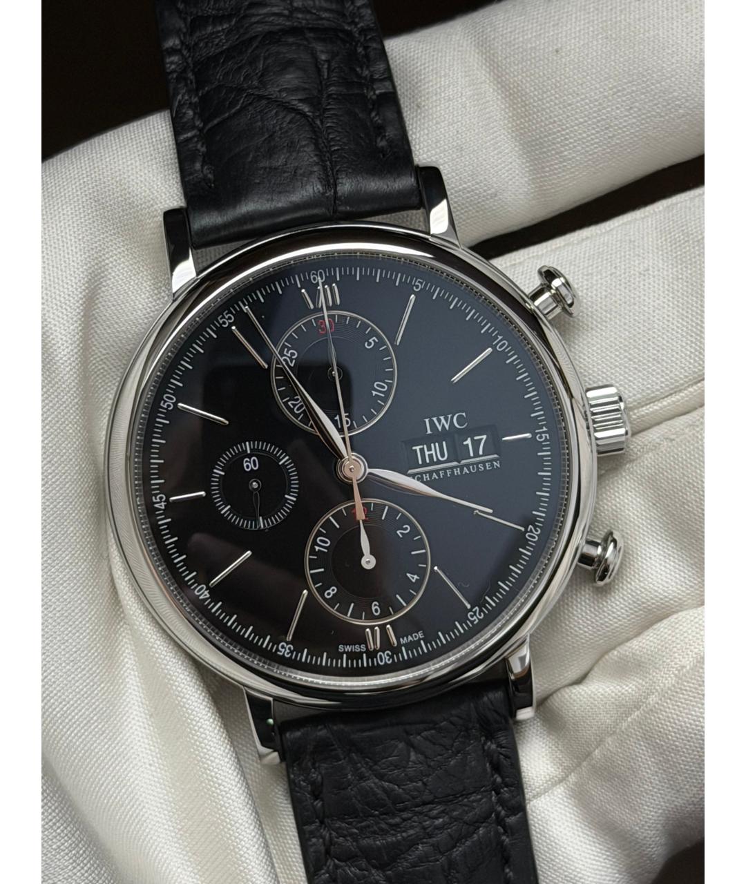IWC Черные часы, фото 2