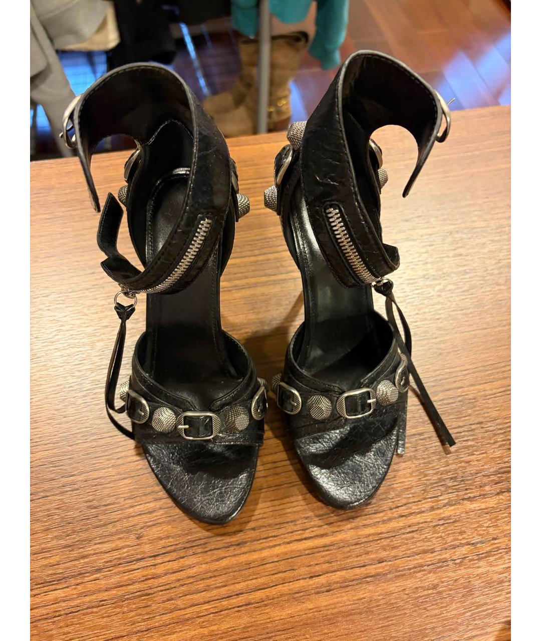 BALENCIAGA Черные кожаные босоножки, фото 2