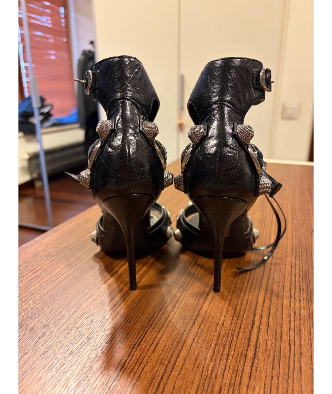 BALENCIAGA Черные кожаные босоножки, фото 4