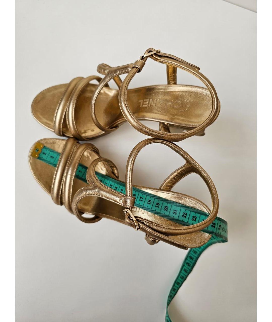CHANEL Золотые кожаные босоножки, фото 7