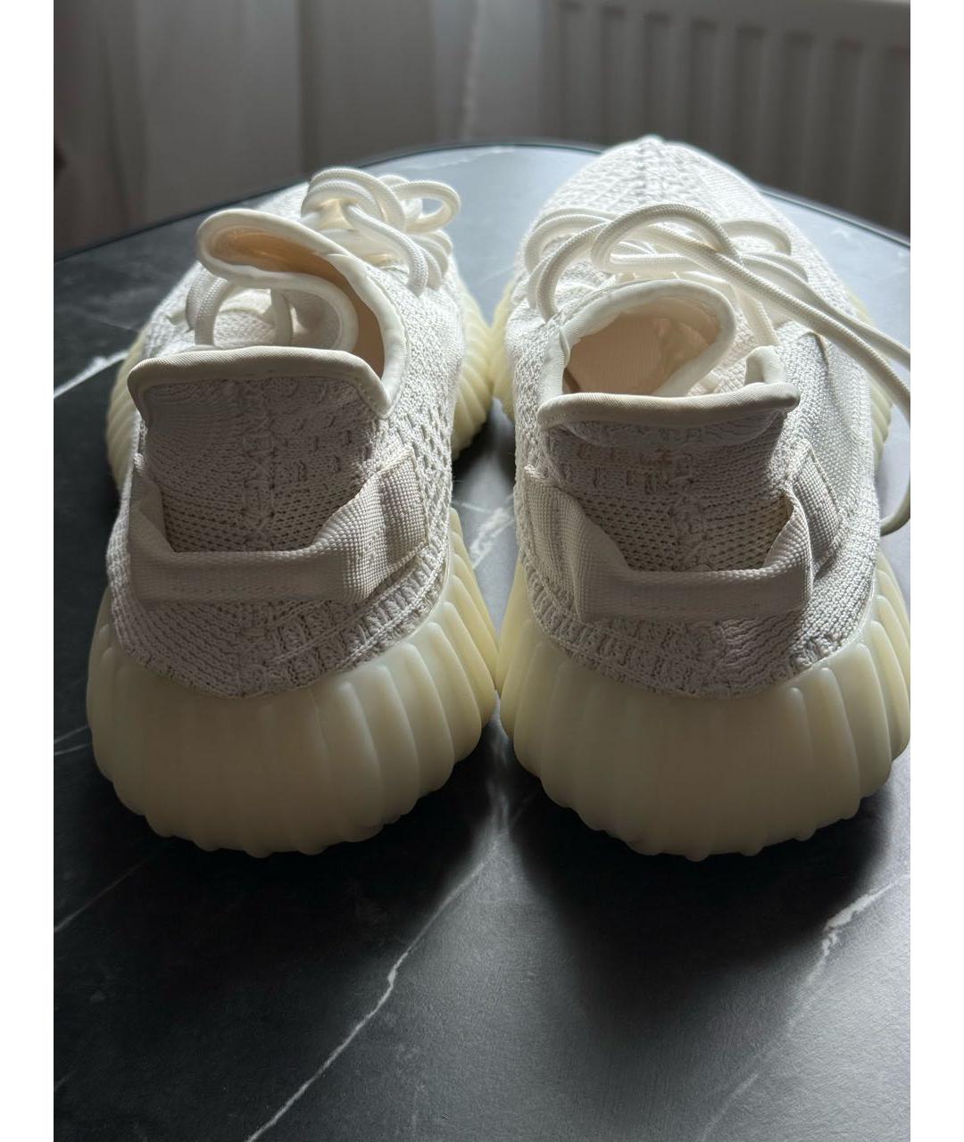 ADIDAS YEEZY Белые текстильные низкие кроссовки / кеды, фото 4