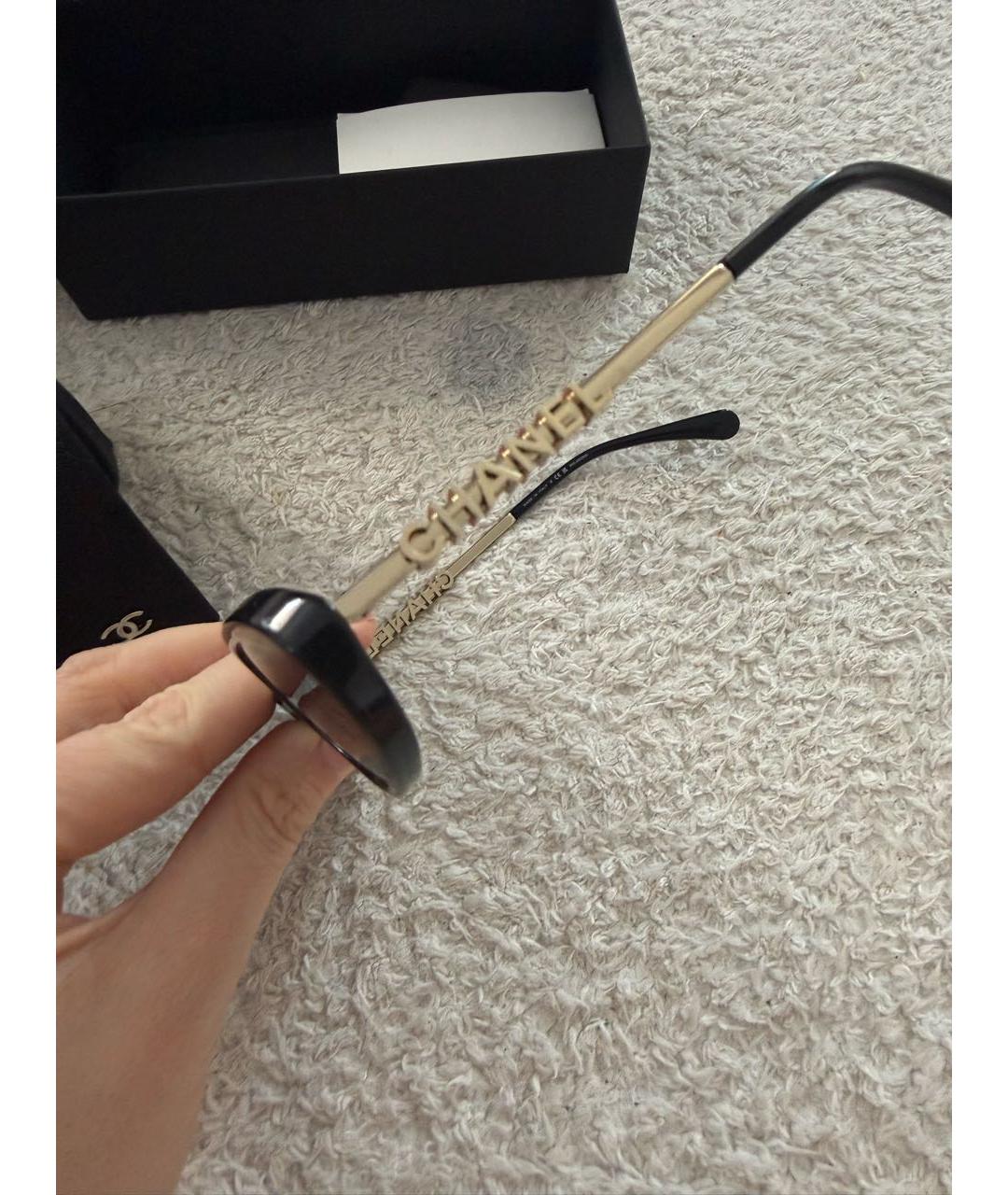 CHANEL Черные пластиковые солнцезащитные очки, фото 5