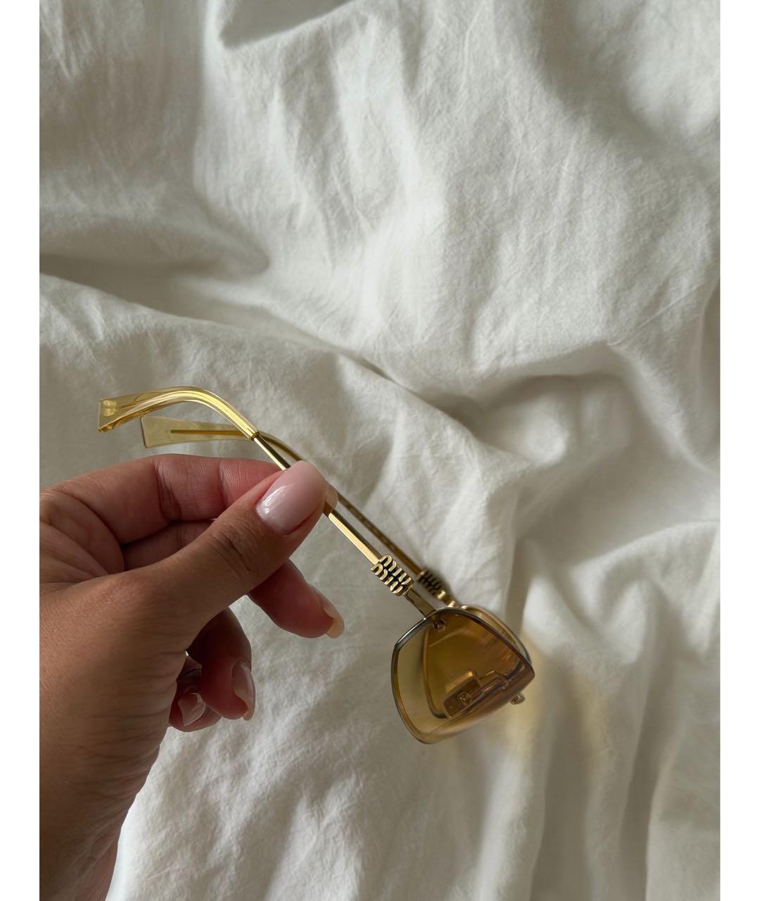 MIU MIU Желтые металлические солнцезащитные очки, фото 3