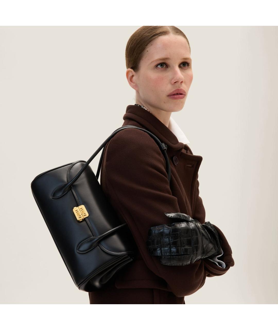 MIU MIU Черная кожаная сумка через плечо, фото 2