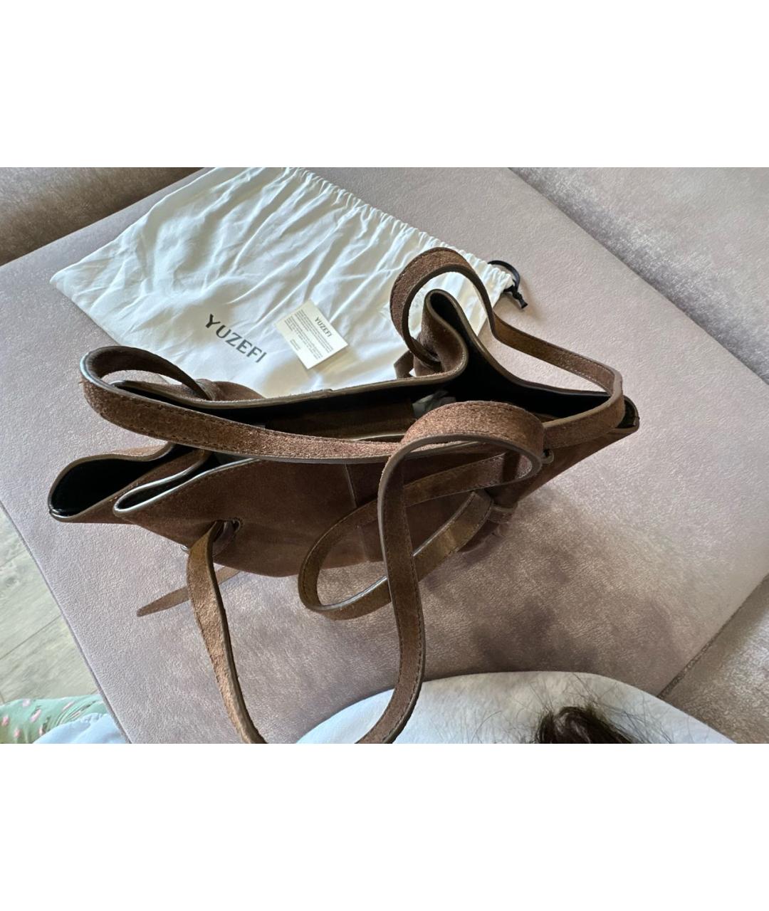 YUZEFI Коричневая замшевая сумка тоут, фото 7