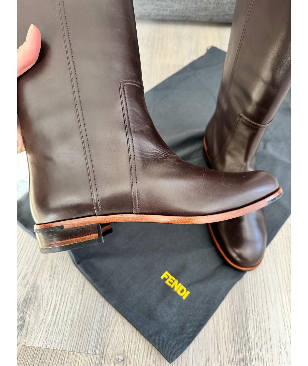 FENDI Коричневые кожаные сапоги, фото 3