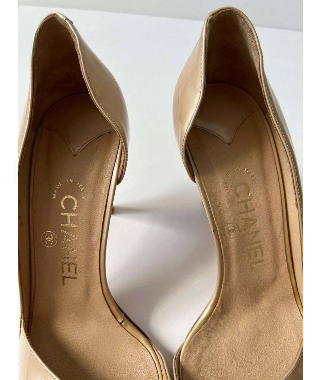 CHANEL Золотые кожаные туфли, фото 3