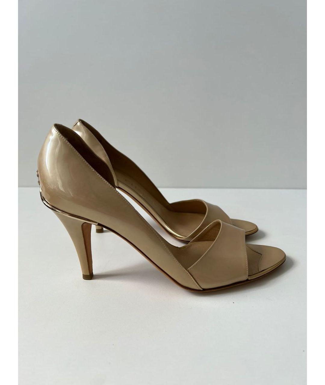 CHANEL Золотые кожаные туфли, фото 9