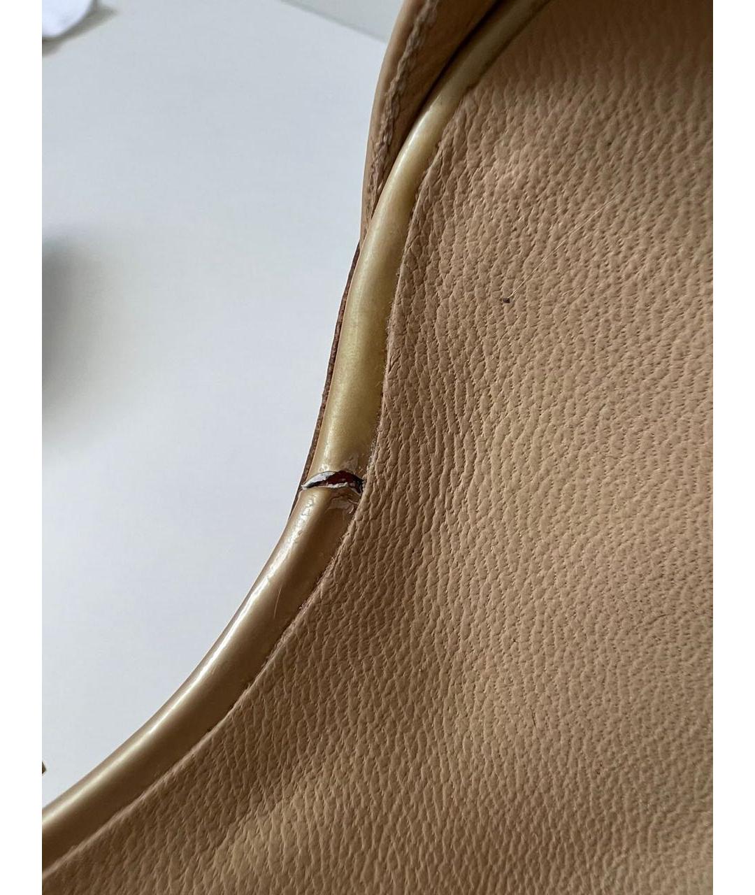 CHANEL Золотые кожаные туфли, фото 5