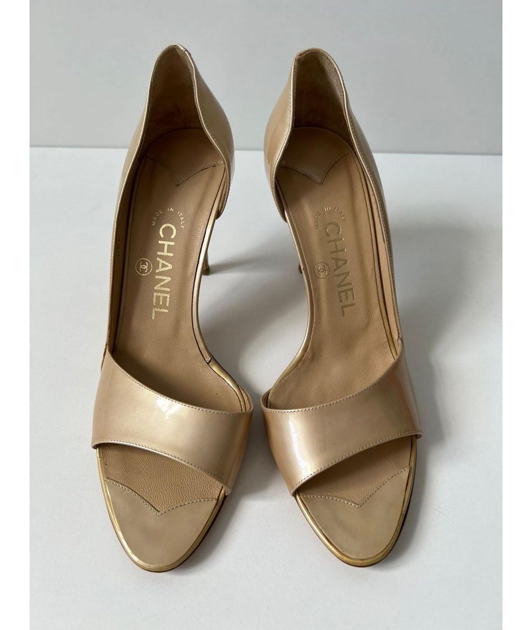 CHANEL Золотые кожаные туфли, фото 2