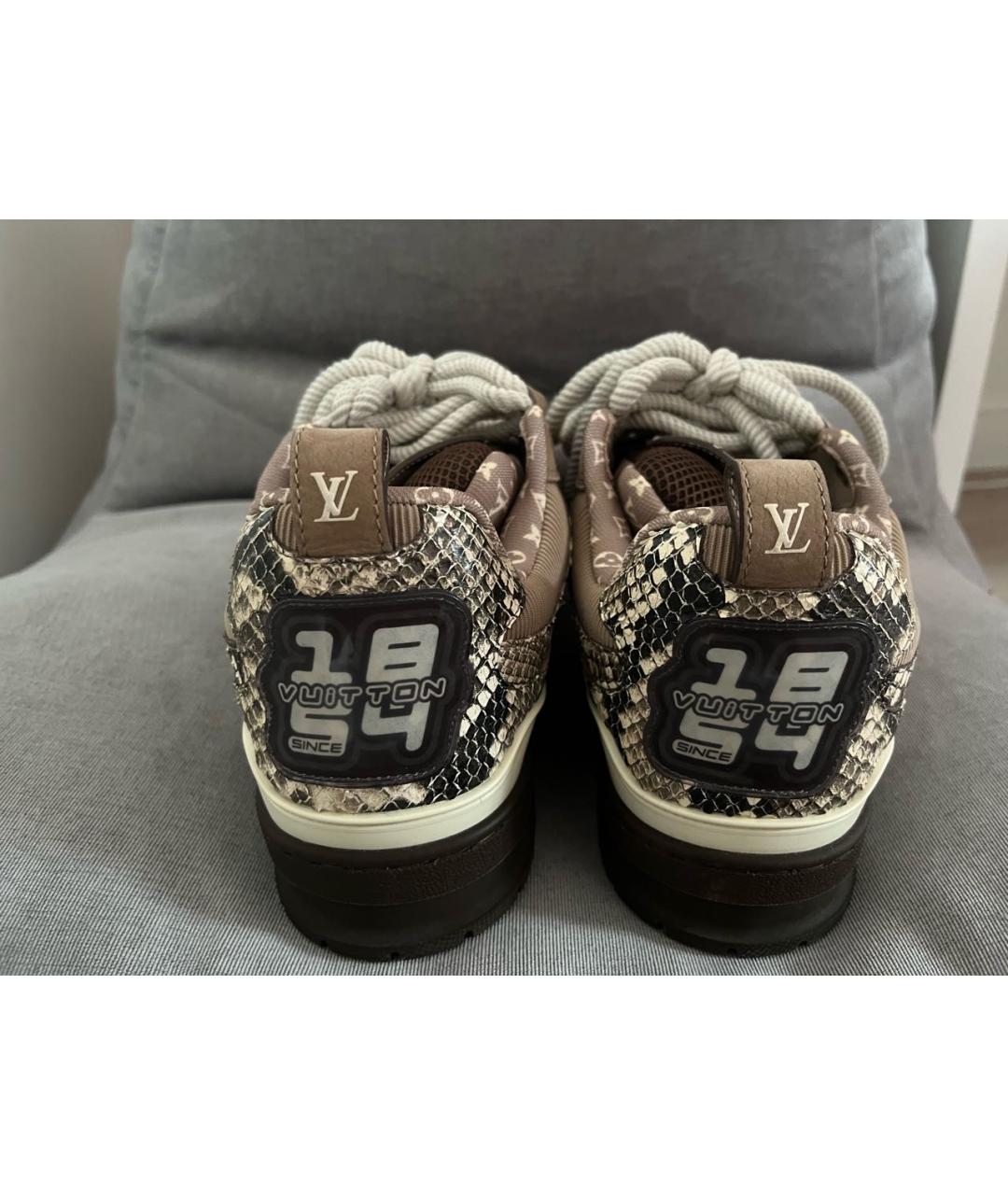 LOUIS VUITTON Коричневые низкие кроссовки / кеды из экзотической кожи, фото 4