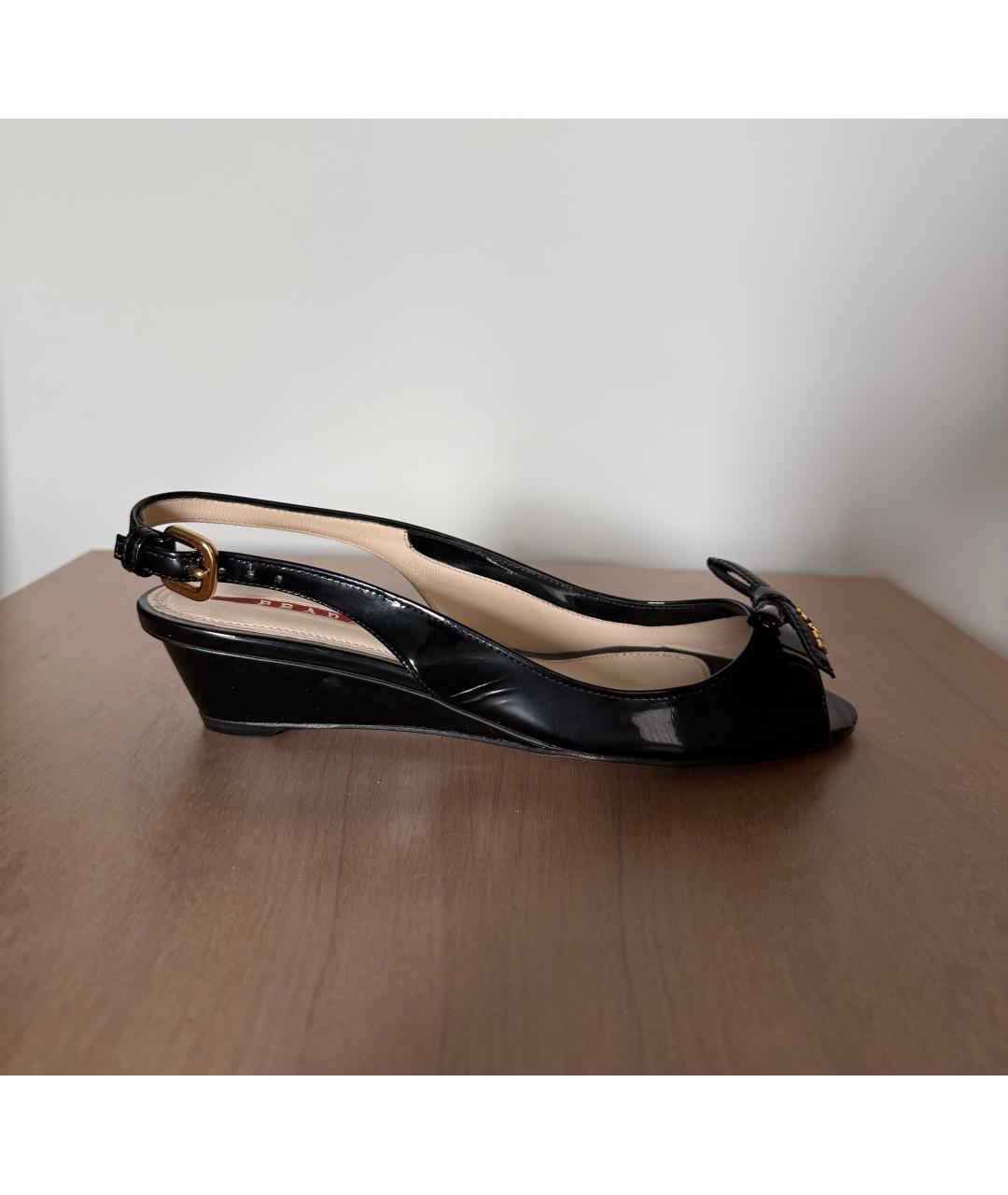 PRADA Черные босоножки из лакированной кожи, фото 8