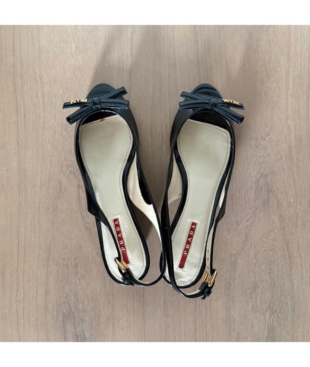 PRADA Черные босоножки из лакированной кожи, фото 3