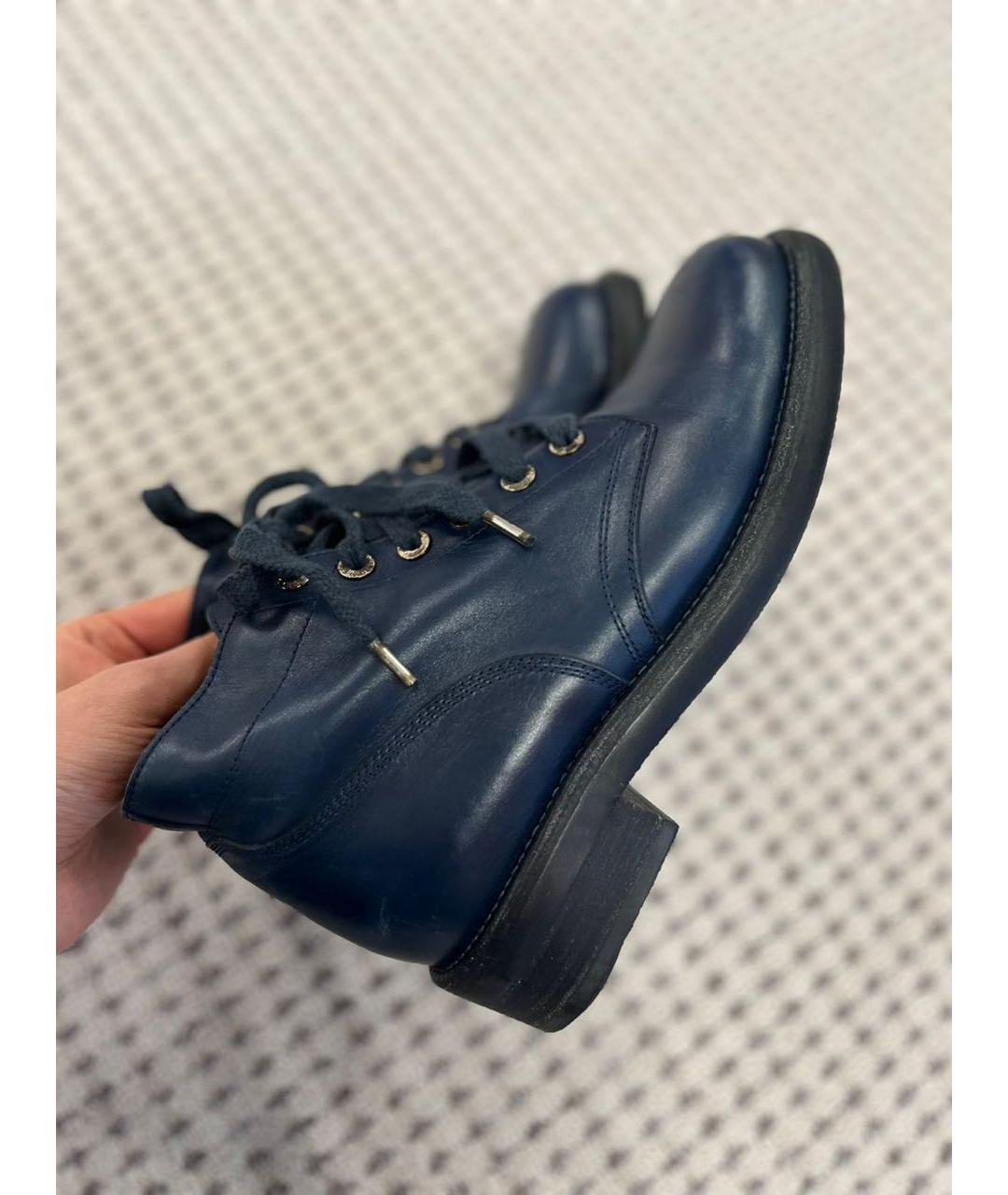 CHANEL Темно-синие кожаные ботинки, фото 5