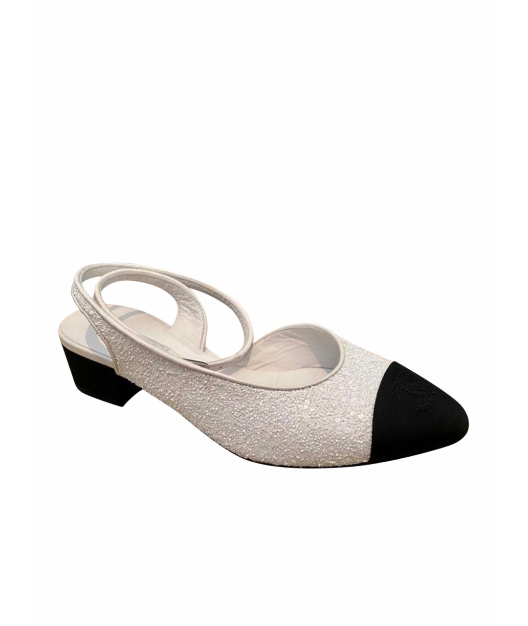 CHANEL Белые балетки, фото 1