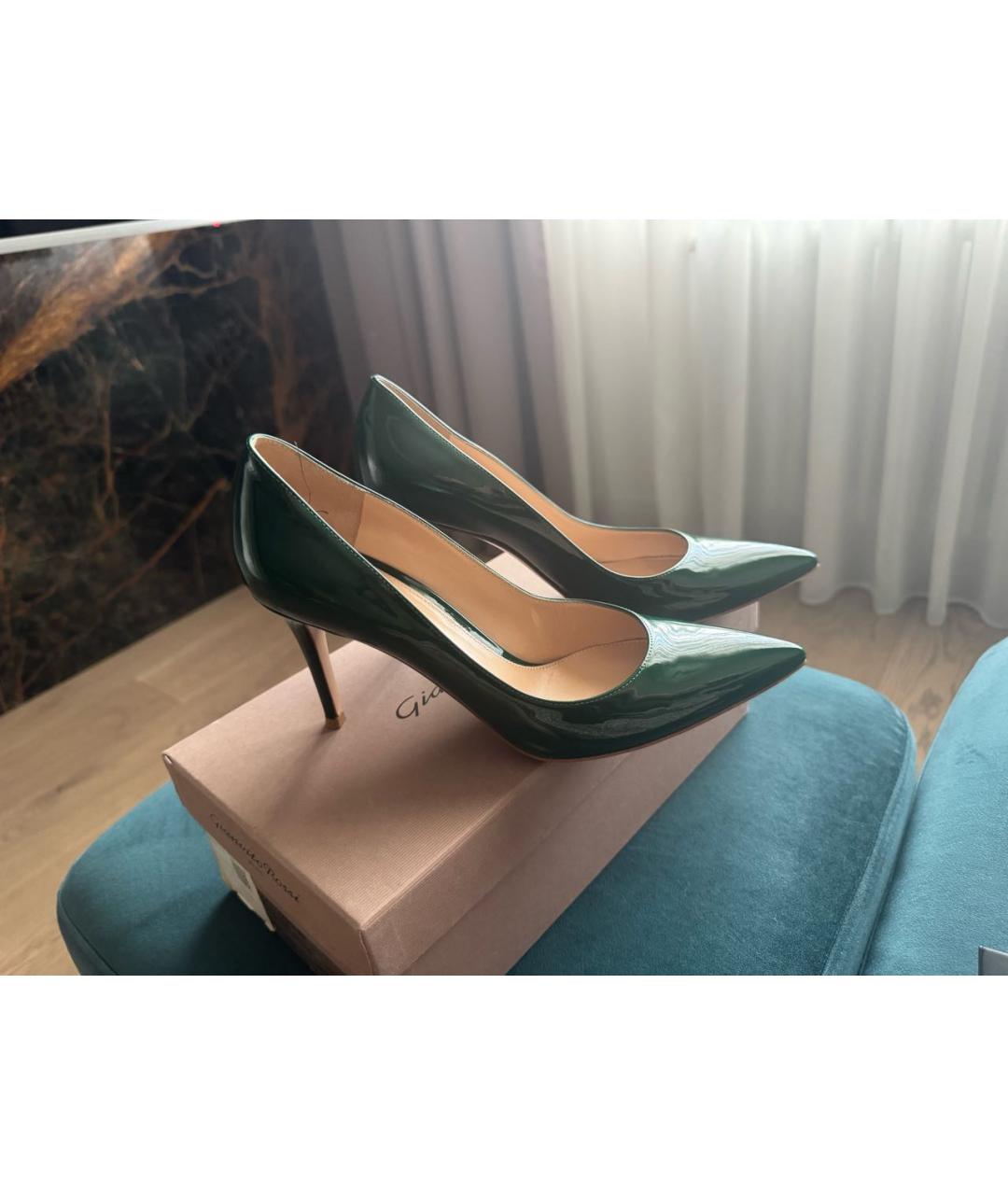 GIANVITO ROSSI Зеленые туфли из лакированной кожи, фото 2