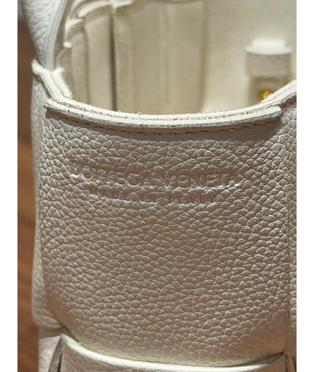BOTTEGA VENETA Белая кожаная сумка с короткими ручками, фото 3
