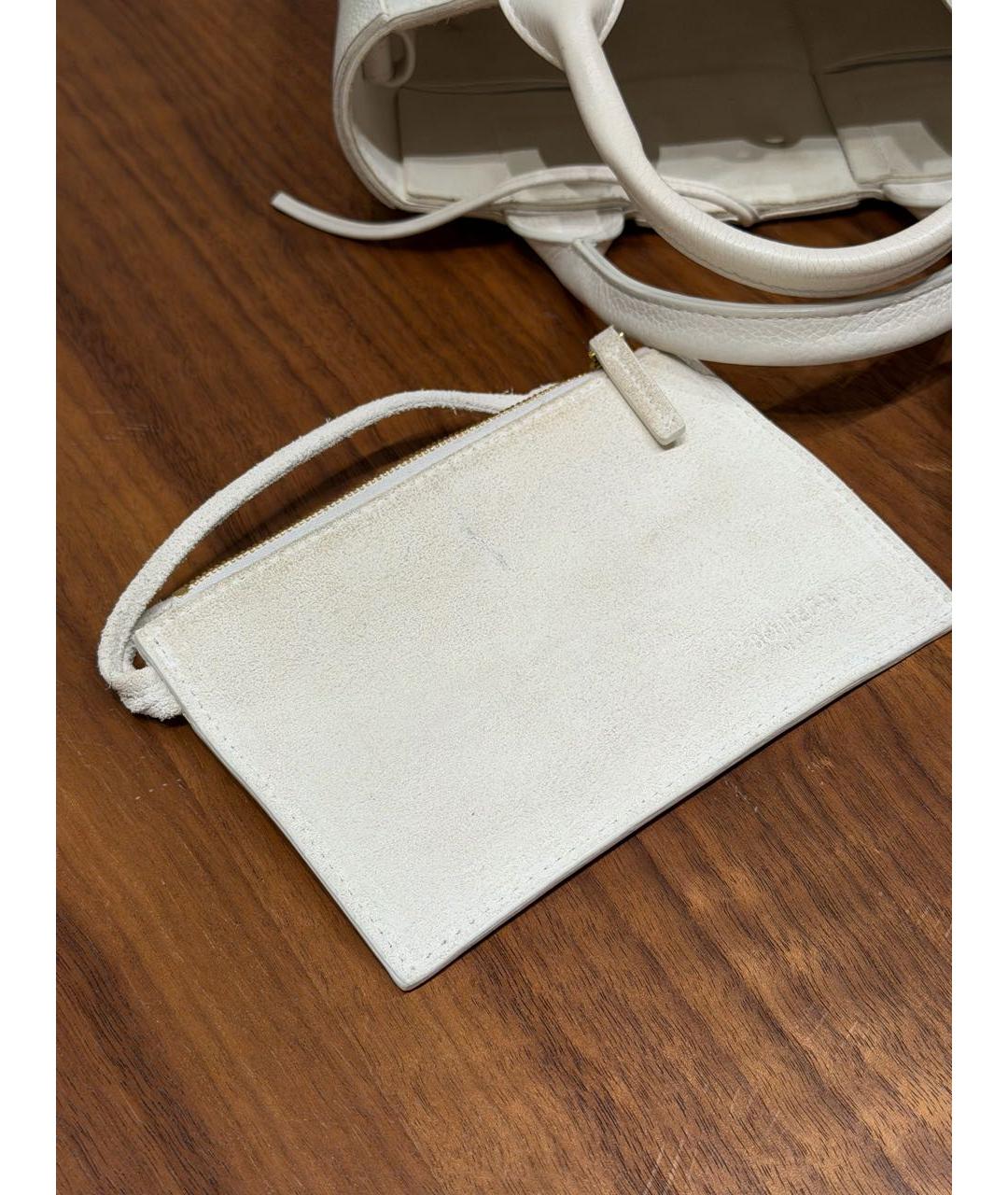BOTTEGA VENETA Белая кожаная сумка с короткими ручками, фото 5