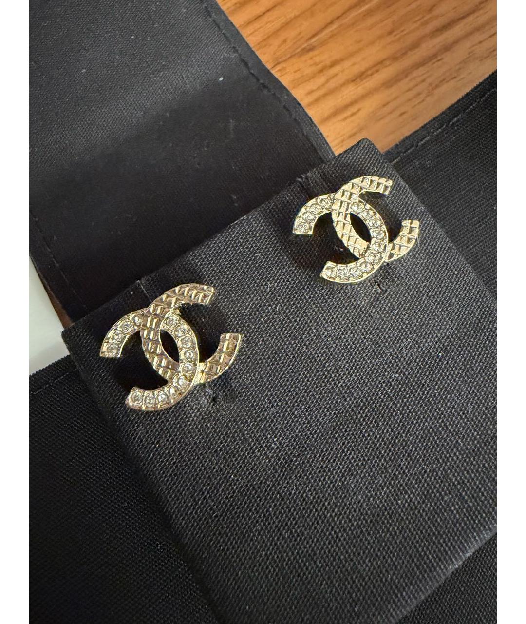 CHANEL Золотые металлические серьги, фото 2